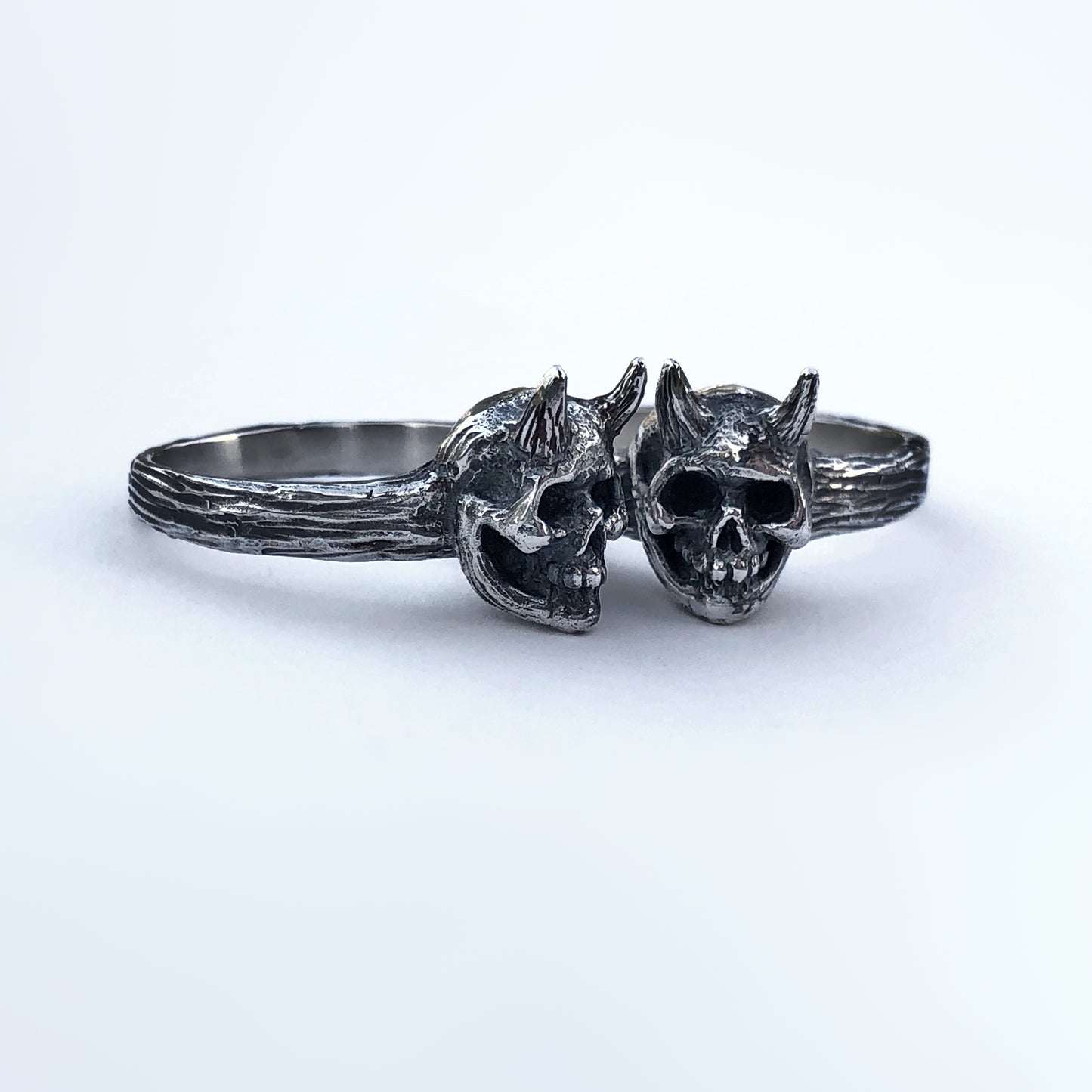 Horned Relic Ring