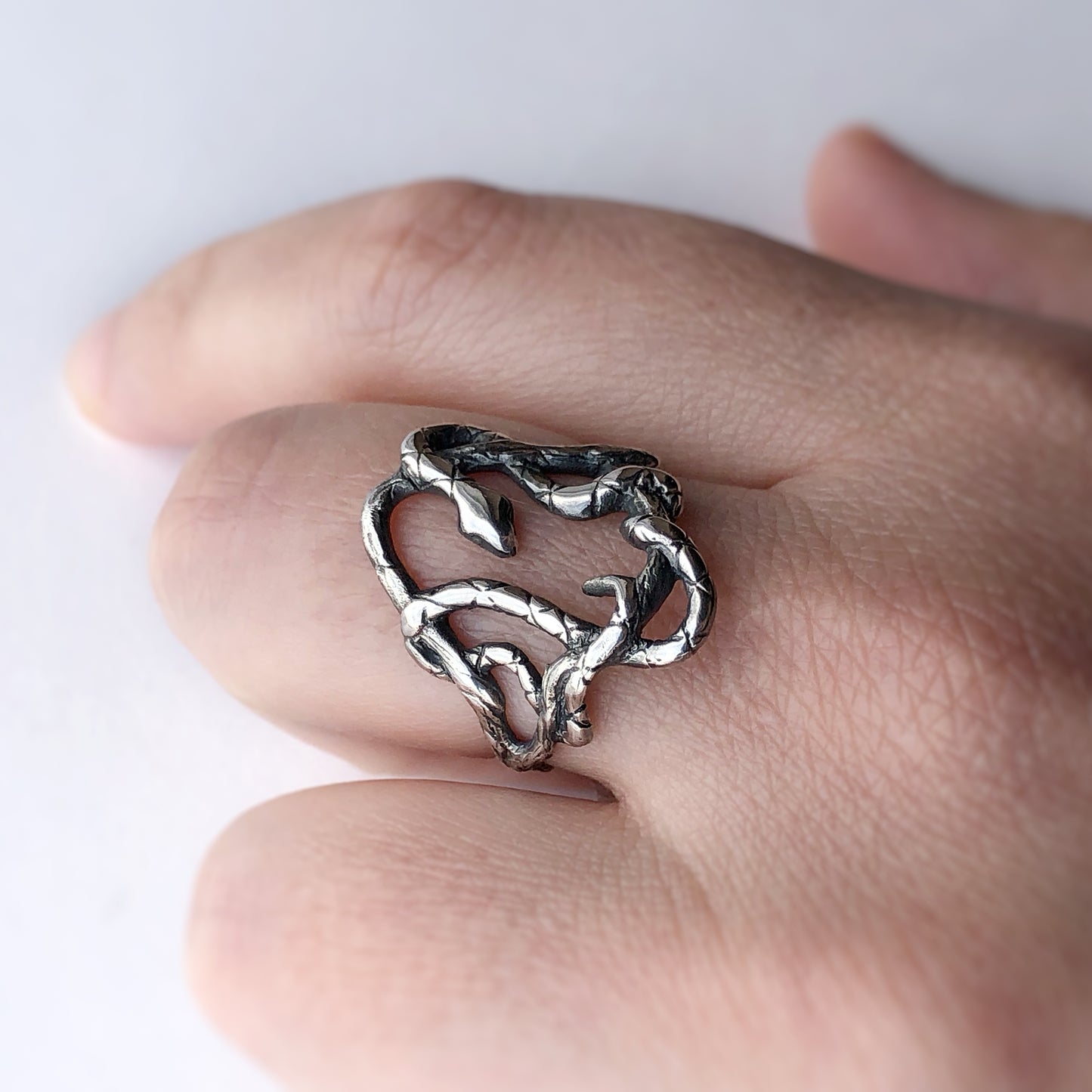 Wandering Serpent Ring