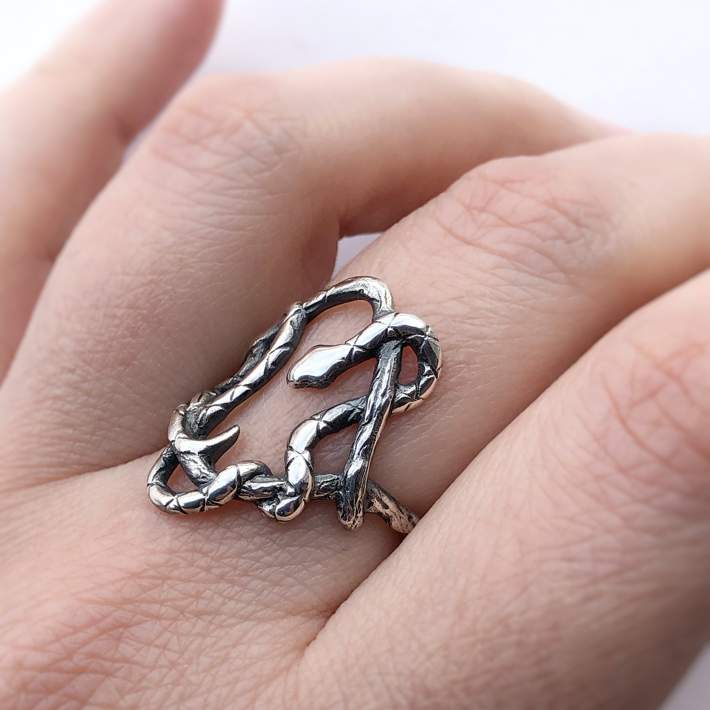 Wandering Serpent Ring