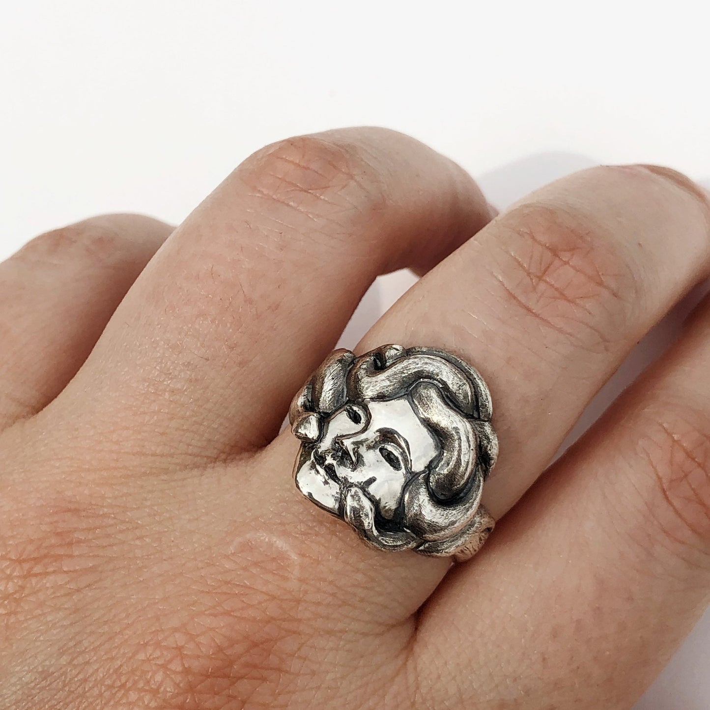 Medusa Ring