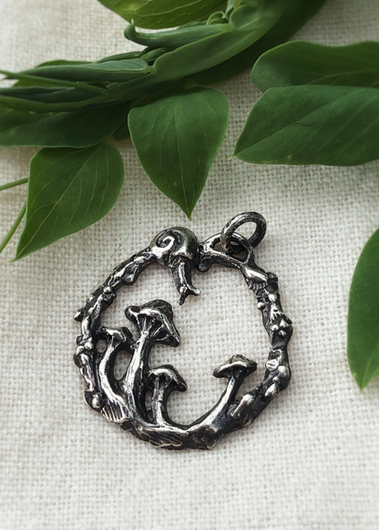 Enchanted Journey Talisman & Belladonna Chain - Bundle