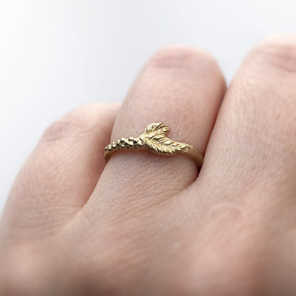 Falling Leaves Gold Ring