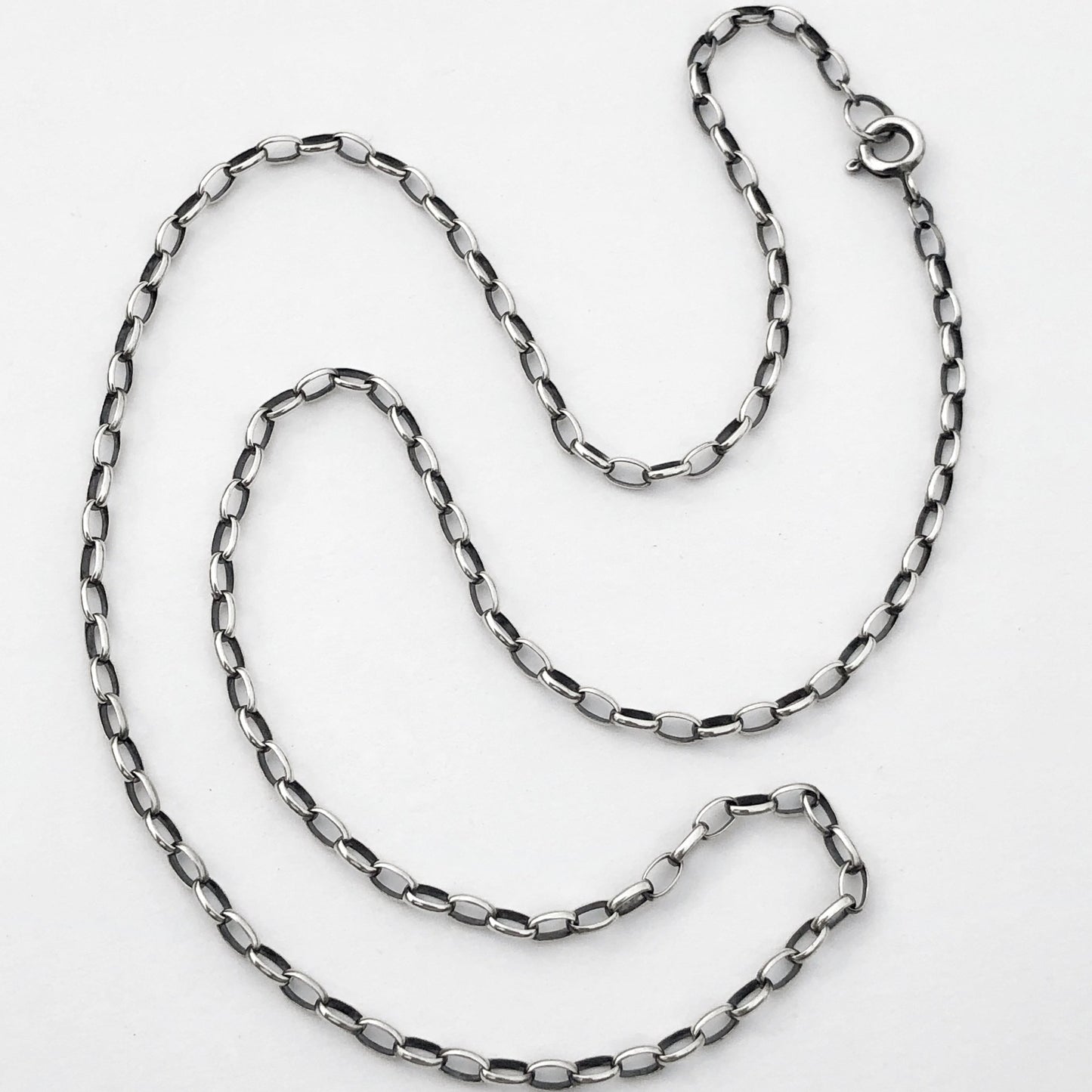 Chain Oval Rolo